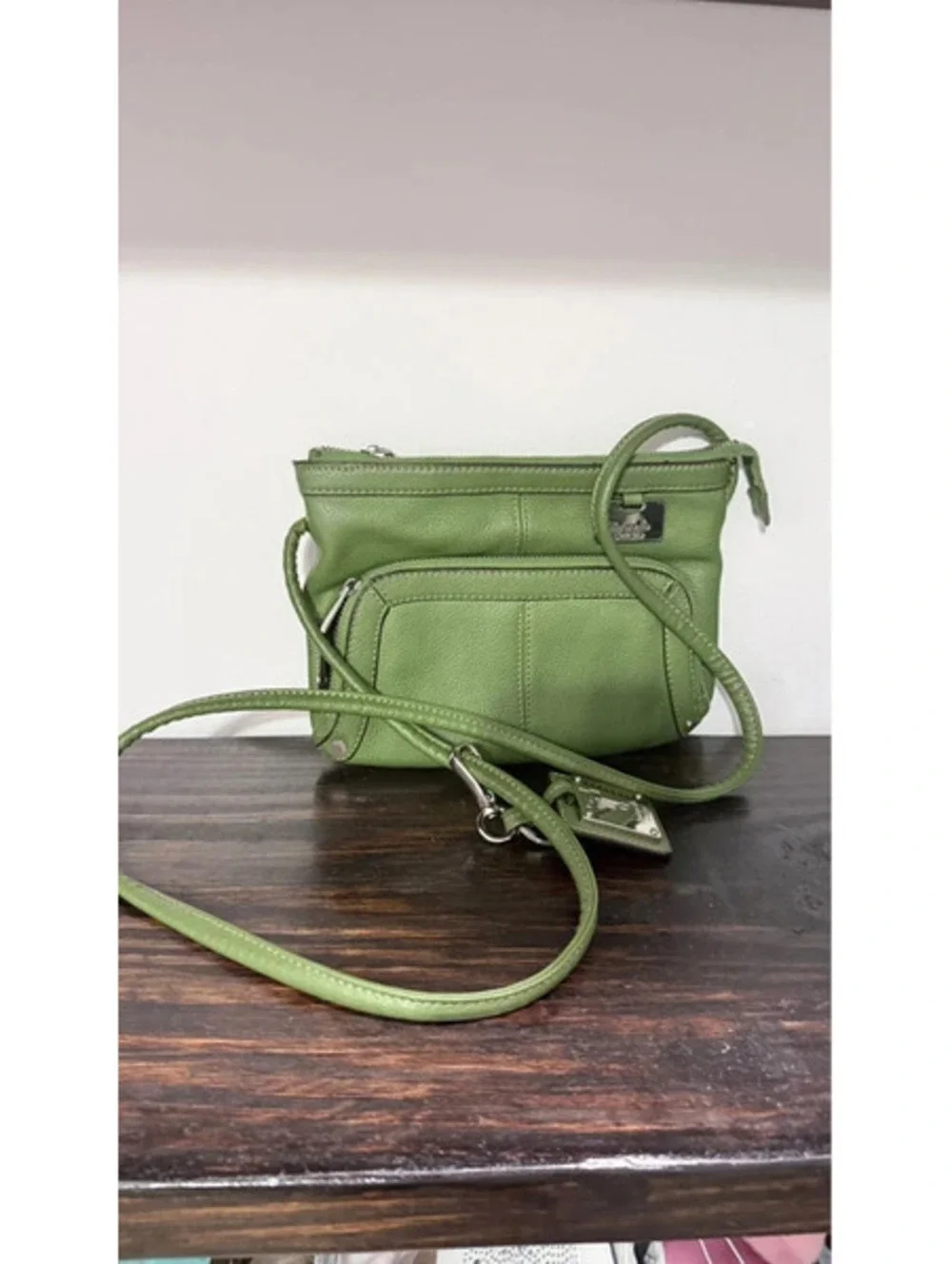 Tignanello green pebbled leather shoulder crossbody bag silver front pocket